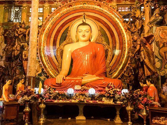 Gangaramaya Buddhist Temple